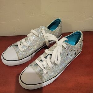 New- Airwalk Bling Silver Athletic Shoes 8.5 M